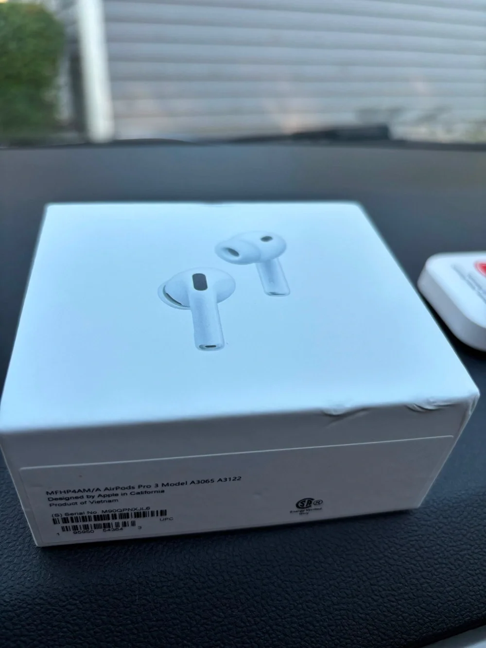 Apple White Earbuds Packaging Box with Apple Logo